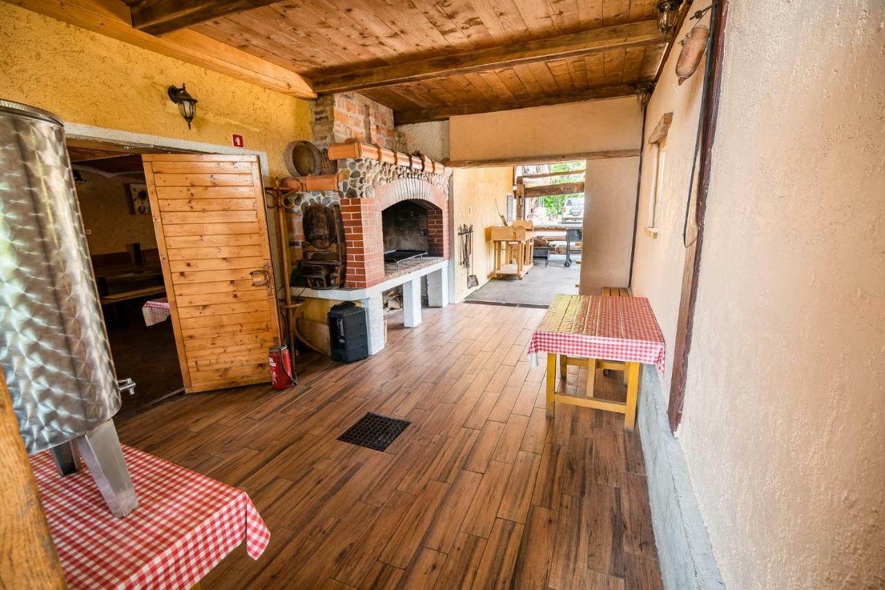 Apartment With Sauna Pr' Geci Dobova Zewnętrze zdjęcie